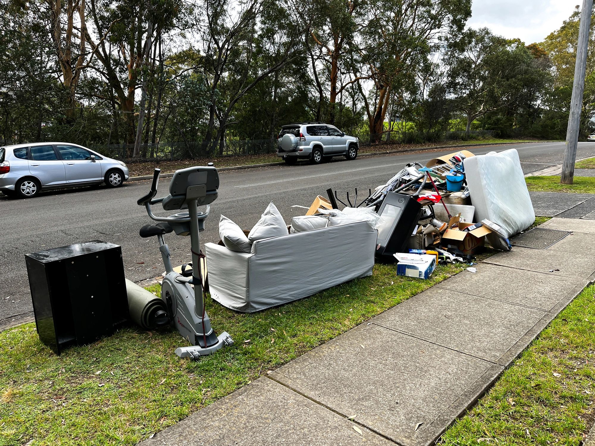 Junk removal truck